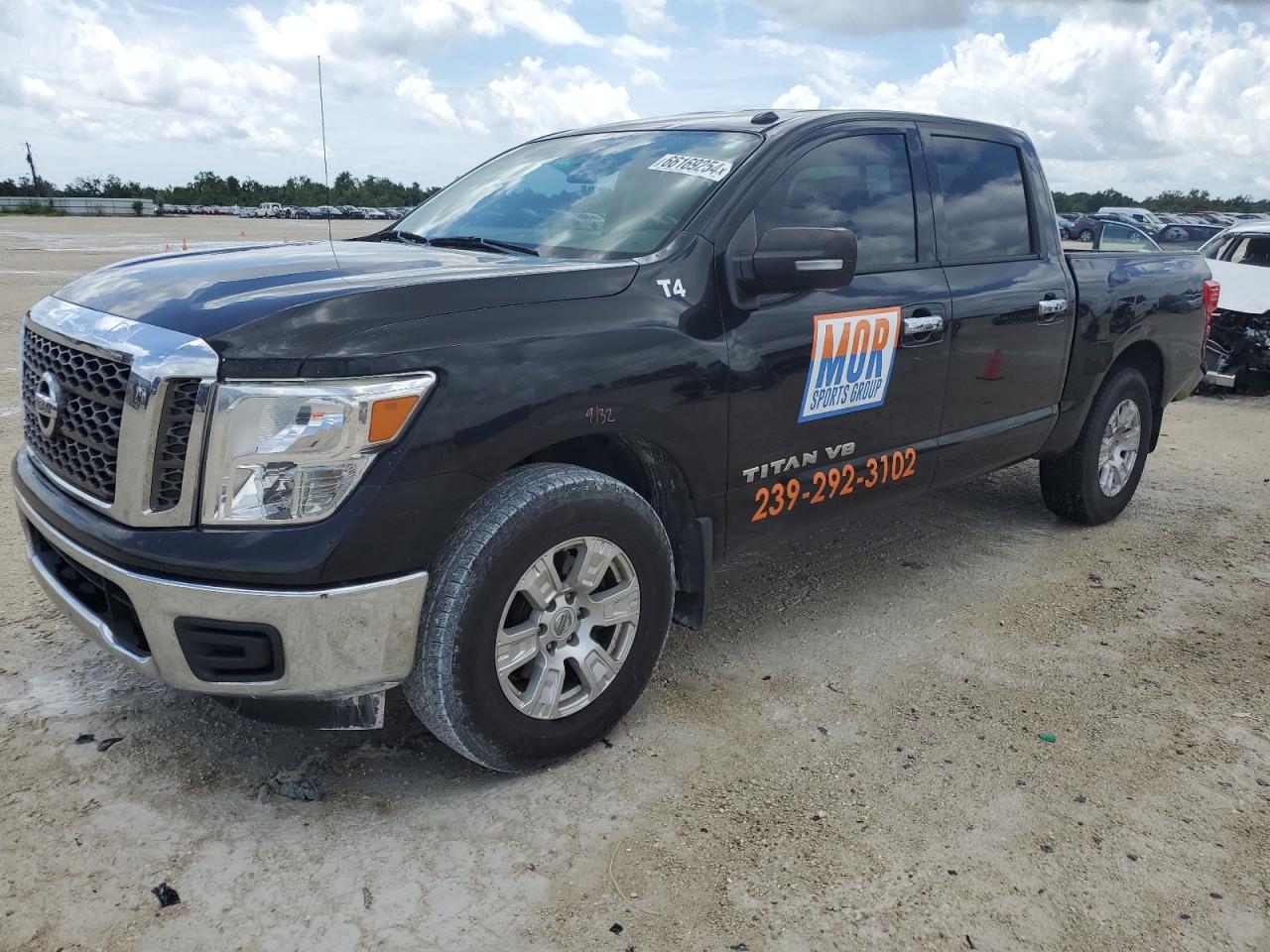 1N6AA1EK9JN505439 2018 Nissan Titan S