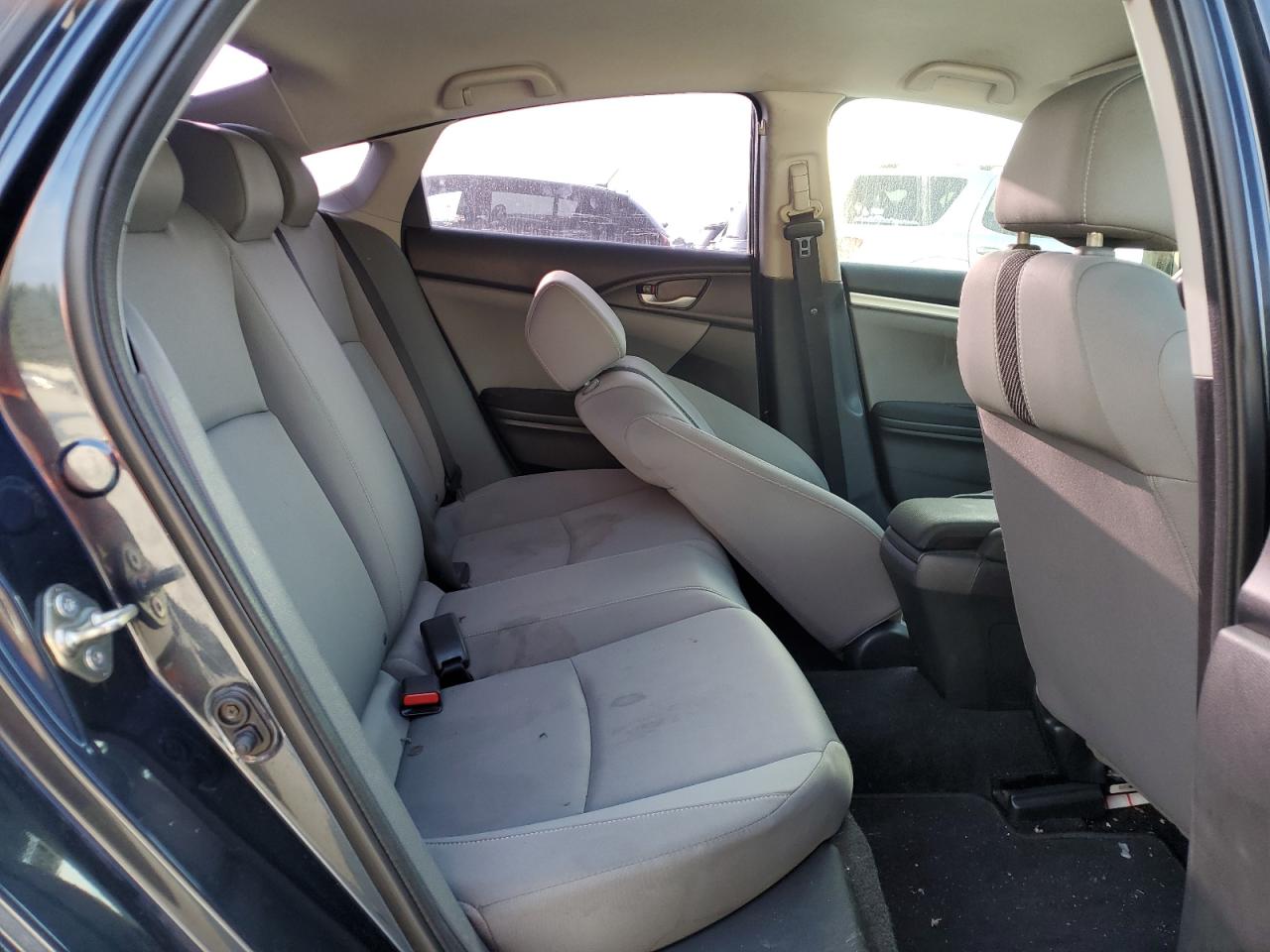 19XFC2F53GE073851 2016 Honda Civic Lx