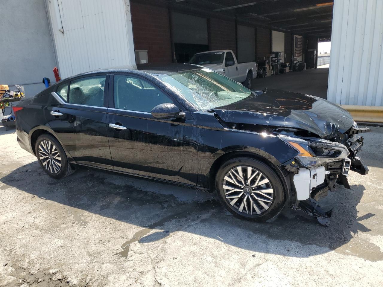 VIN 1N4BL4DV9RN388557 2024 NISSAN ALTIMA no.4