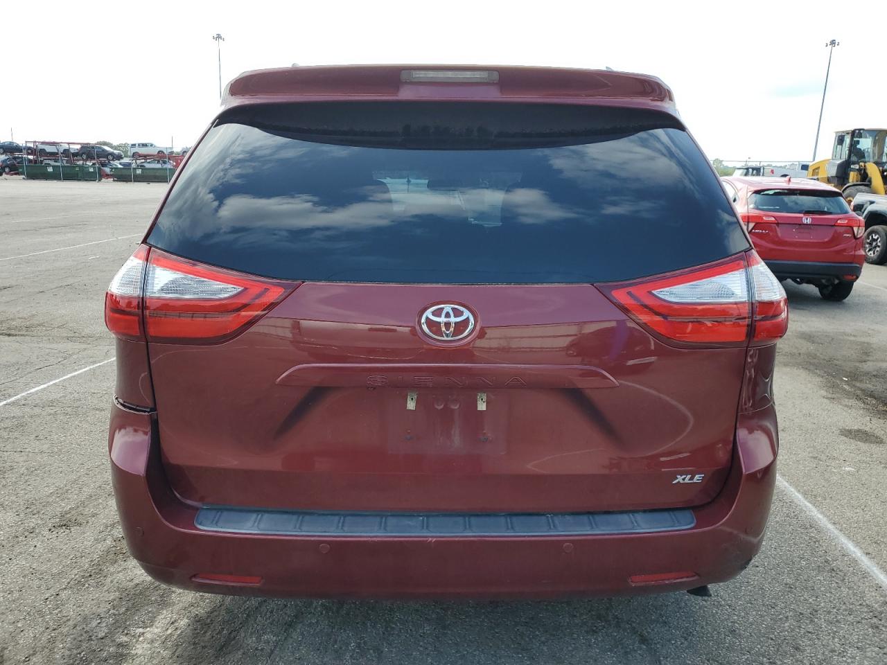 2016 Toyota Sienna Xle VIN: 5TDYK3DC2GS719020 Lot: 68230544