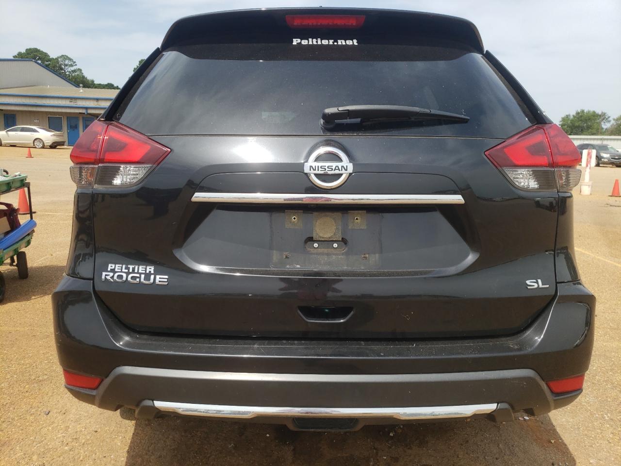 JN8AT2MT9JW464418 2018 Nissan Rogue S