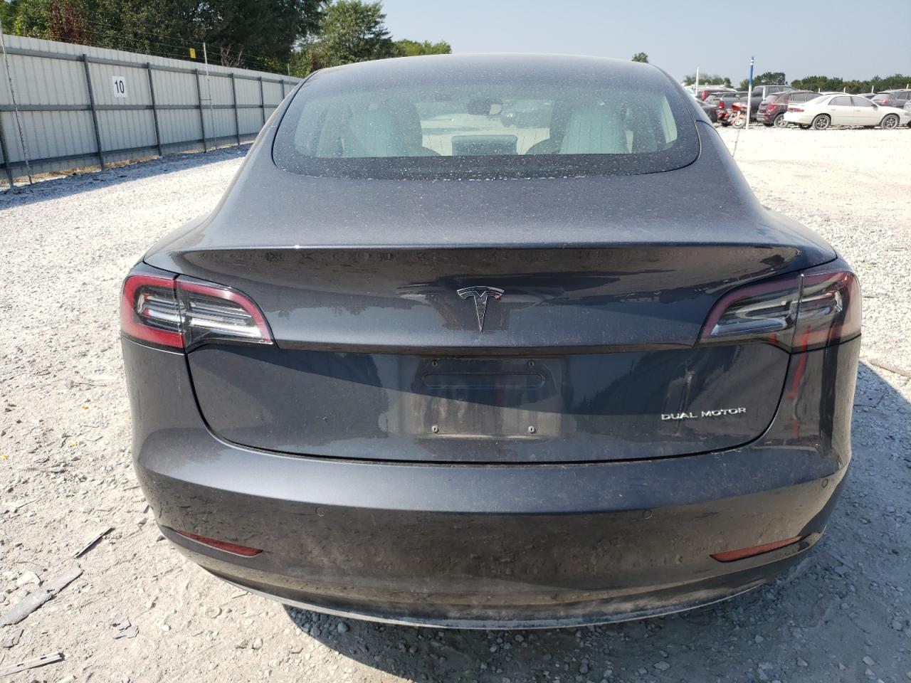 2018 Tesla Model 3 VIN: 5YJ3E1EB3JF085661 Lot: 65689664