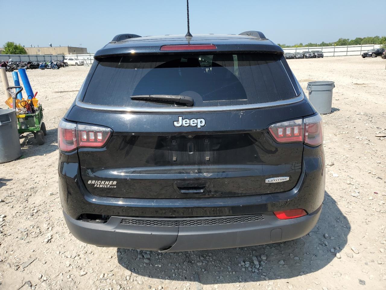 3C4NJCBB1JT356139 2018 Jeep Compass Latitude