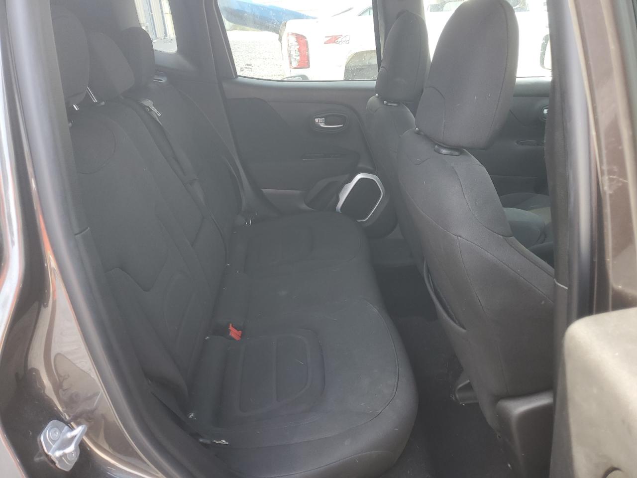 ZACCJBBB5JPG77514 2018 Jeep Renegade Latitude