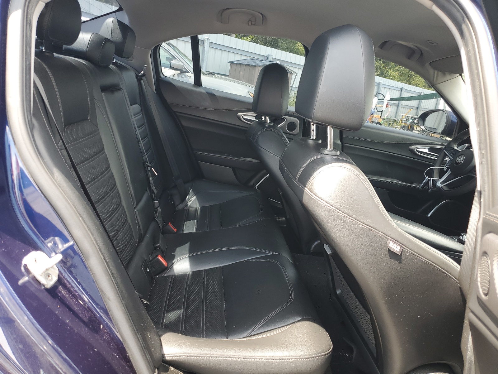 ZARFAECN5H7554333 2017 Alfa Romeo Giulia Ti