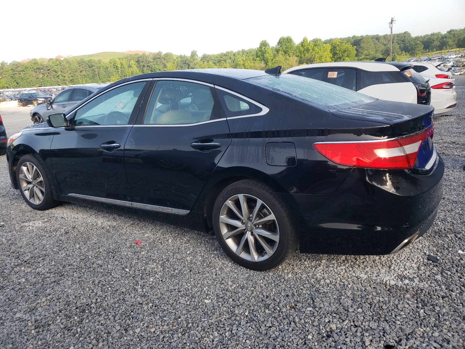 2016 Hyundai Azera vin: KMHFG4JG5GA518615