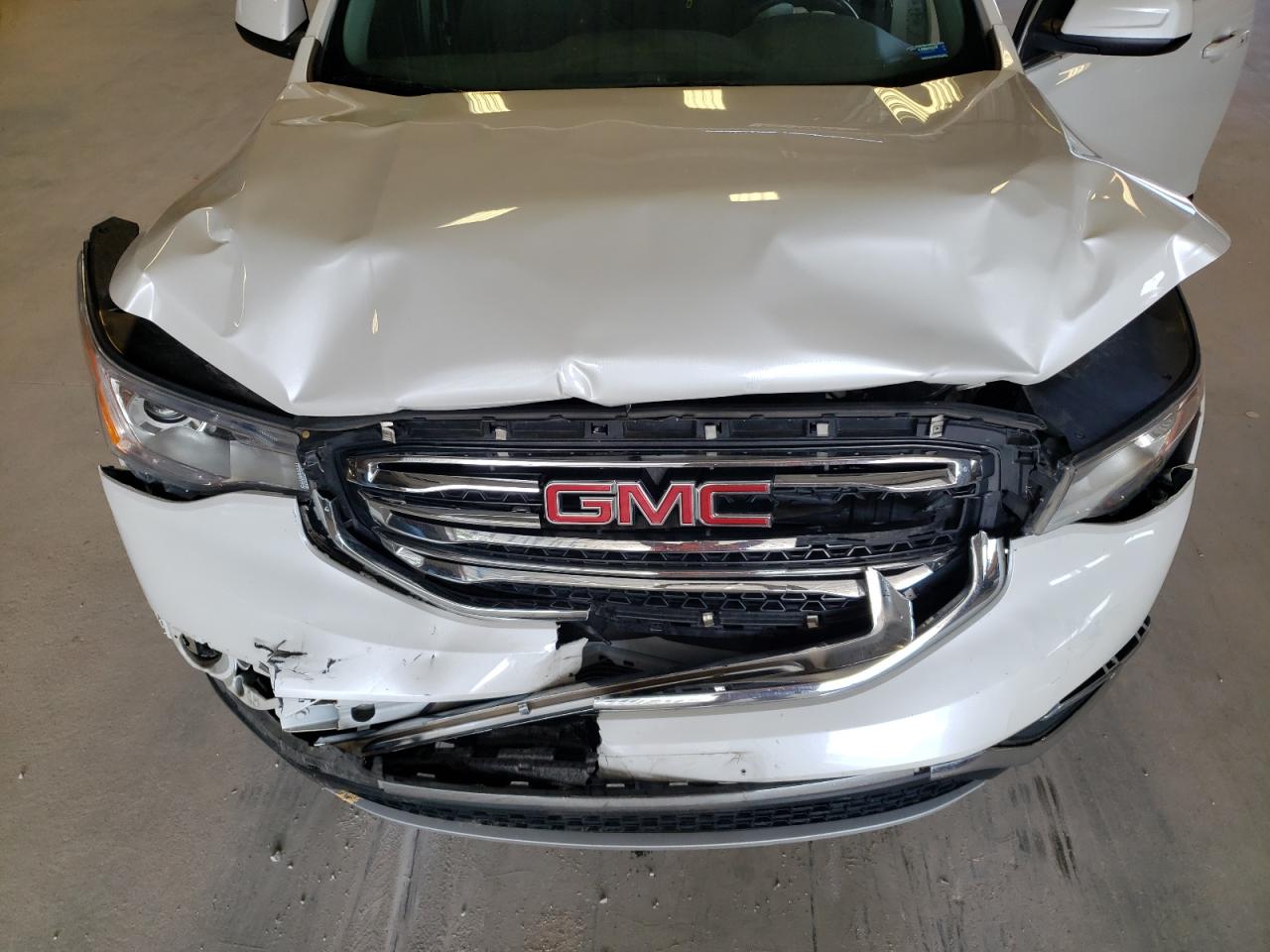 1GKKNLLA4KZ250117 2019 GMC Acadia Sle