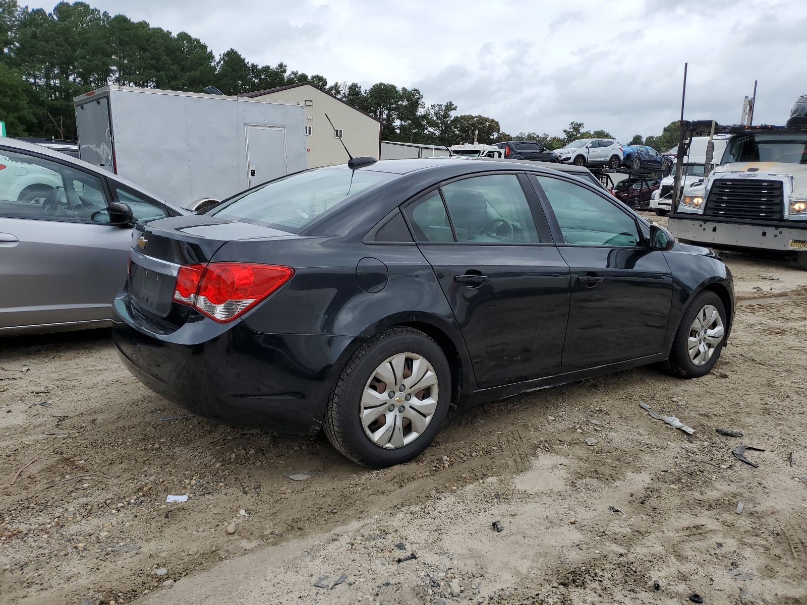 2016 Chevrolet Cruze Limited Ls vin: 1G1PC5SG4G7209409