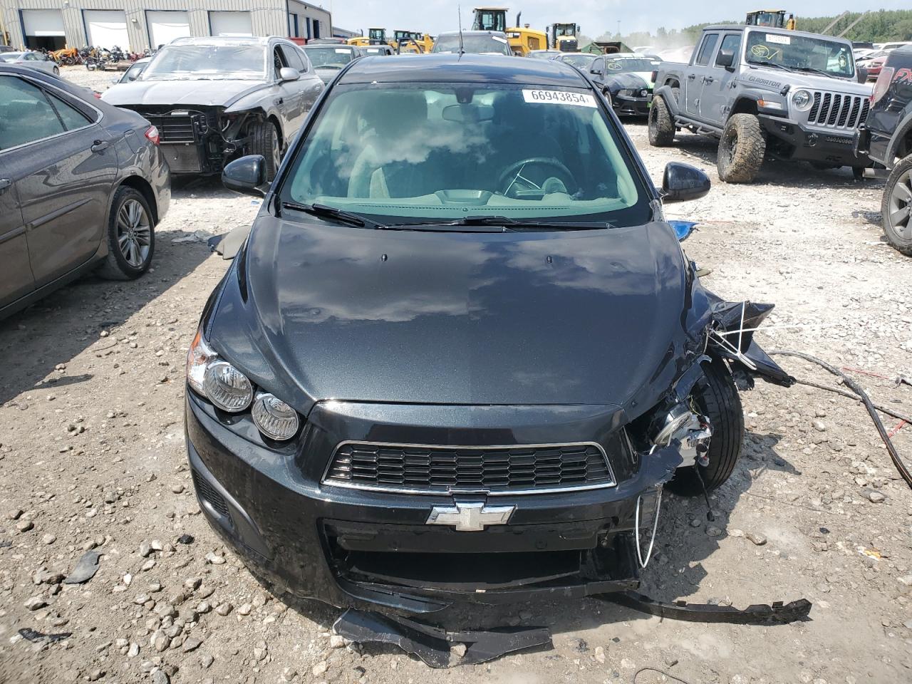 2014 Chevrolet Sonic - Image 5