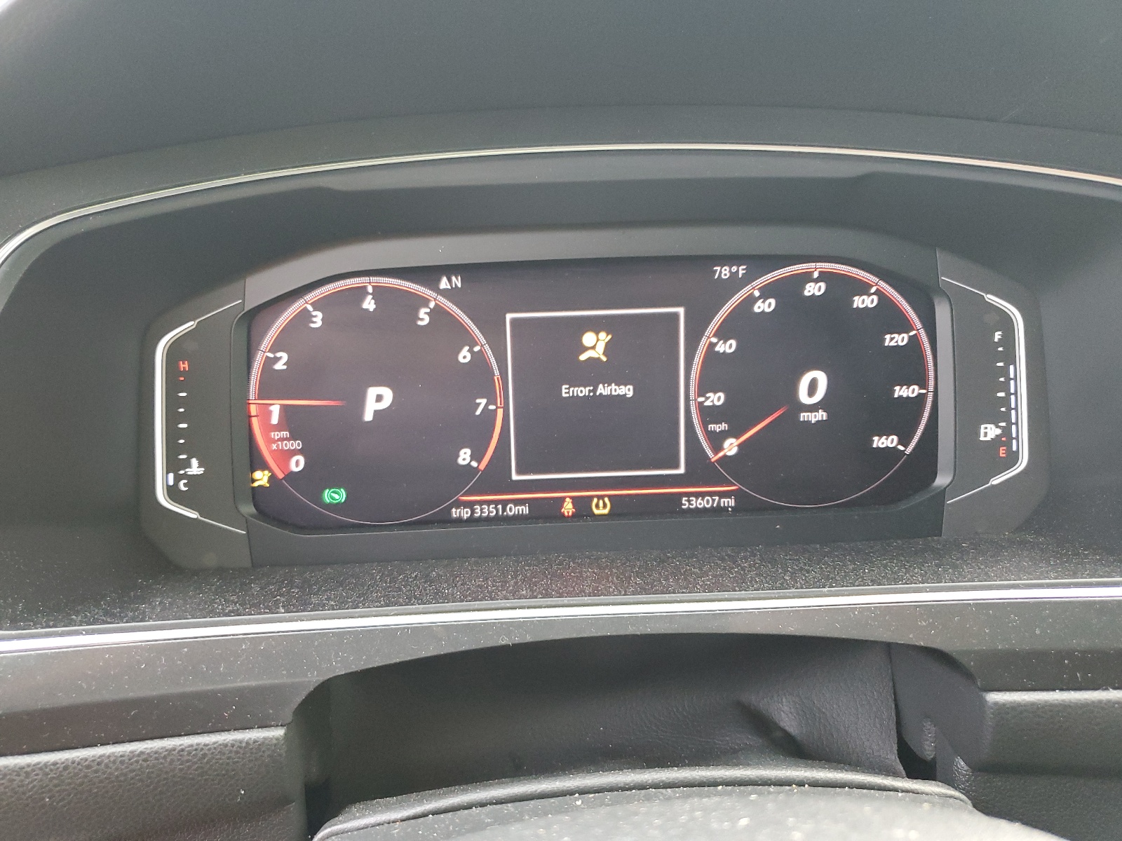 3VV3B7AX7KM100335 2019 Volkswagen Tiguan Se