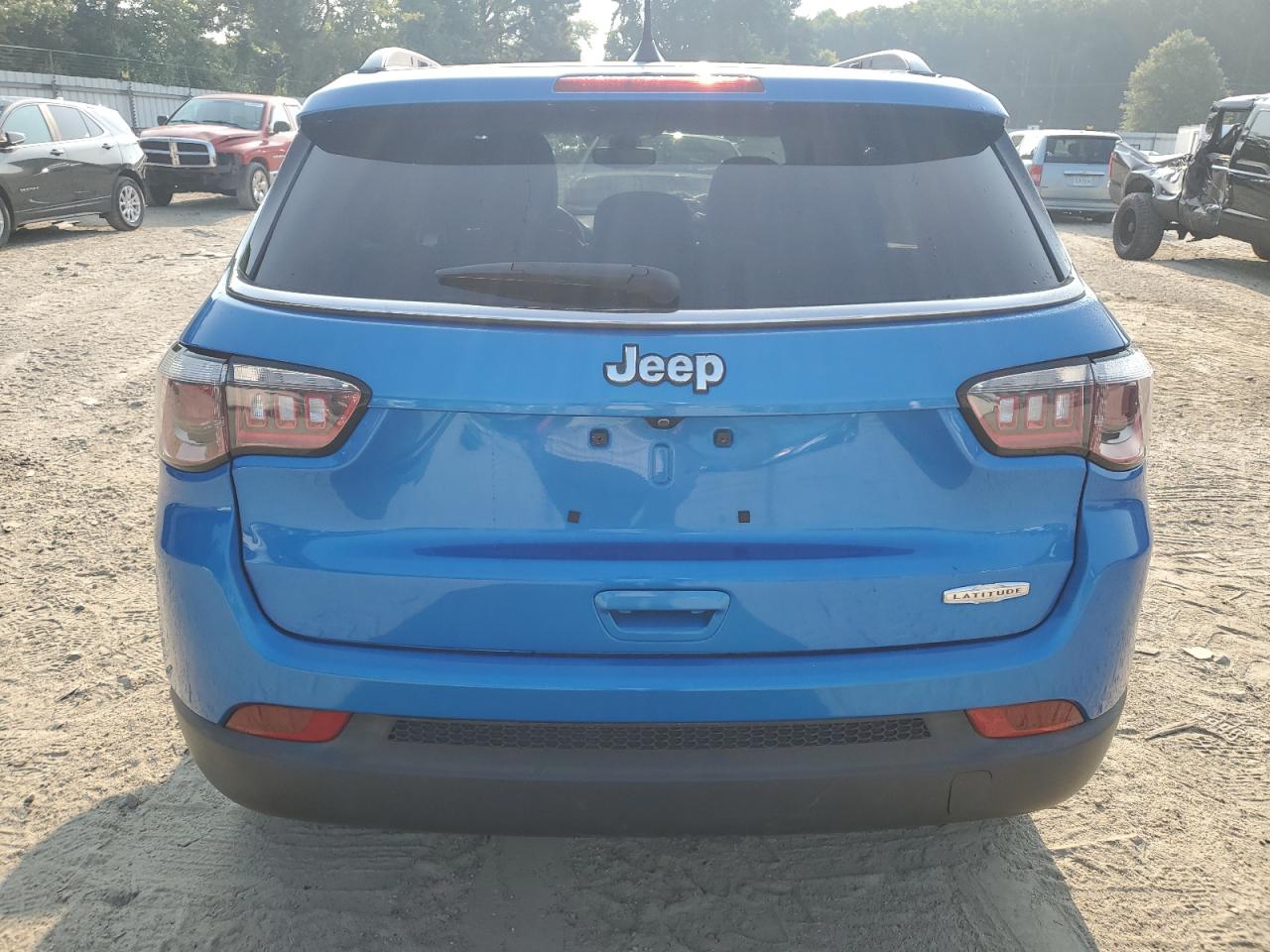 2018 Jeep Compass Latitude VIN: 3C4NJCBBXJT461147 Lot: 67189824