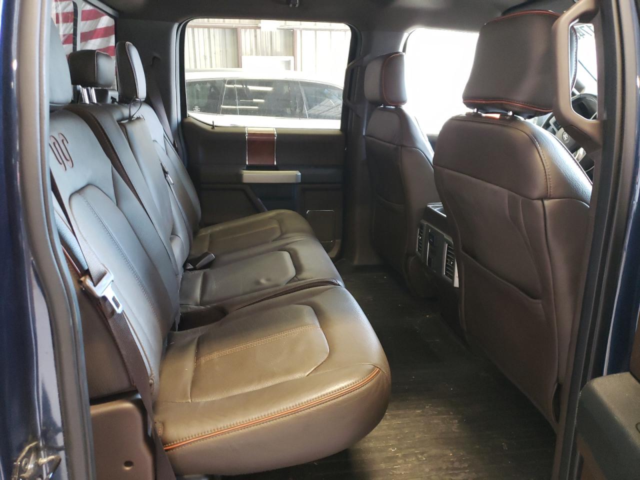 2015 Ford F-150 - Image 10