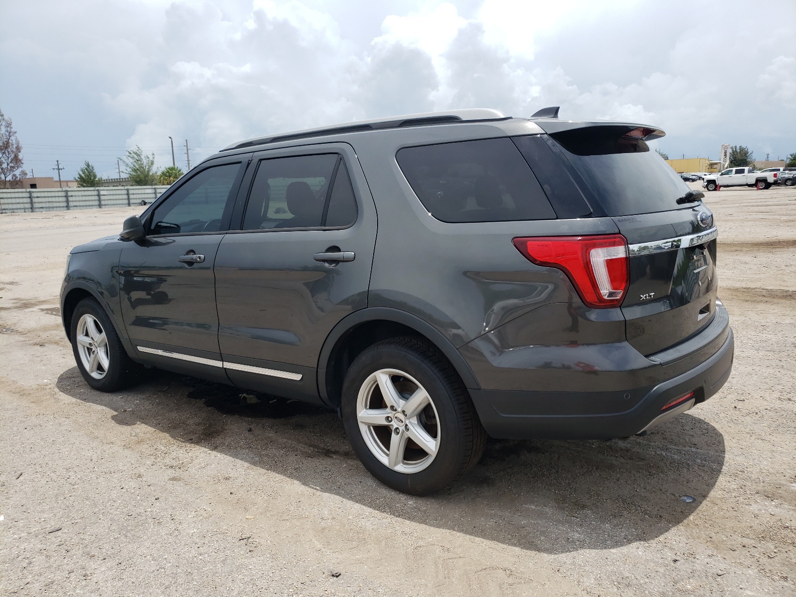 1FM5K7D84KGB36727 2019 Ford Explorer Xlt