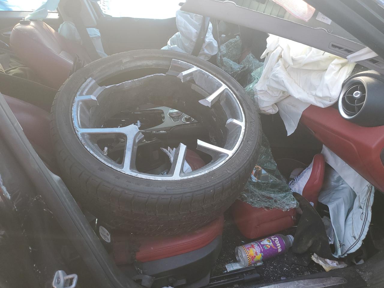 2020 Alfa Romeo Giulia - Image 7