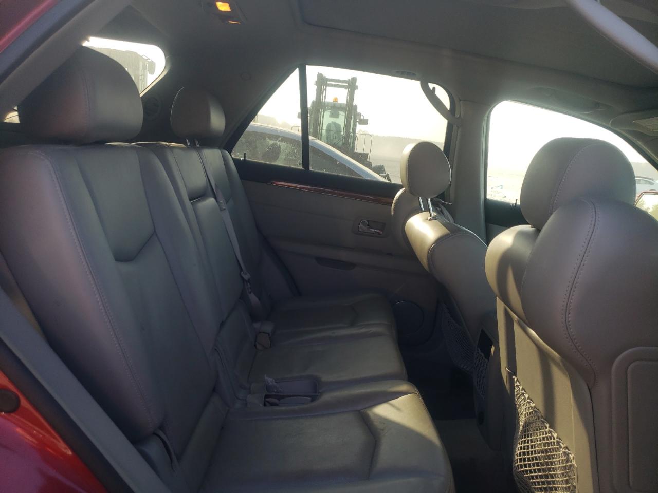 2008 Cadillac SRX - Image 11
