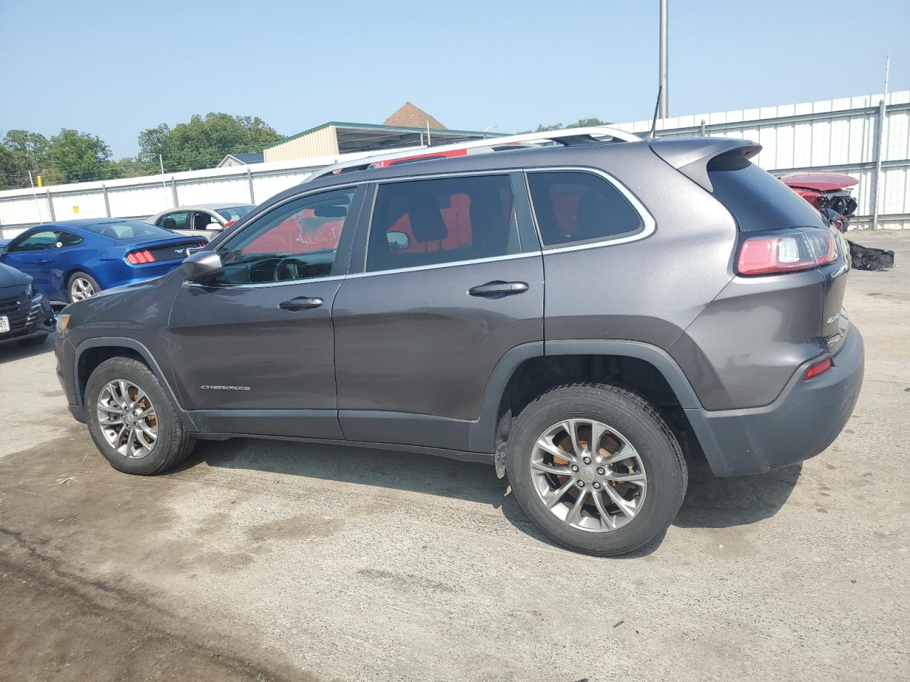 2019 Jeep Cherokee Latitude Plus VIN: 1C4PJMLB3KD336219 Lot: 66928354