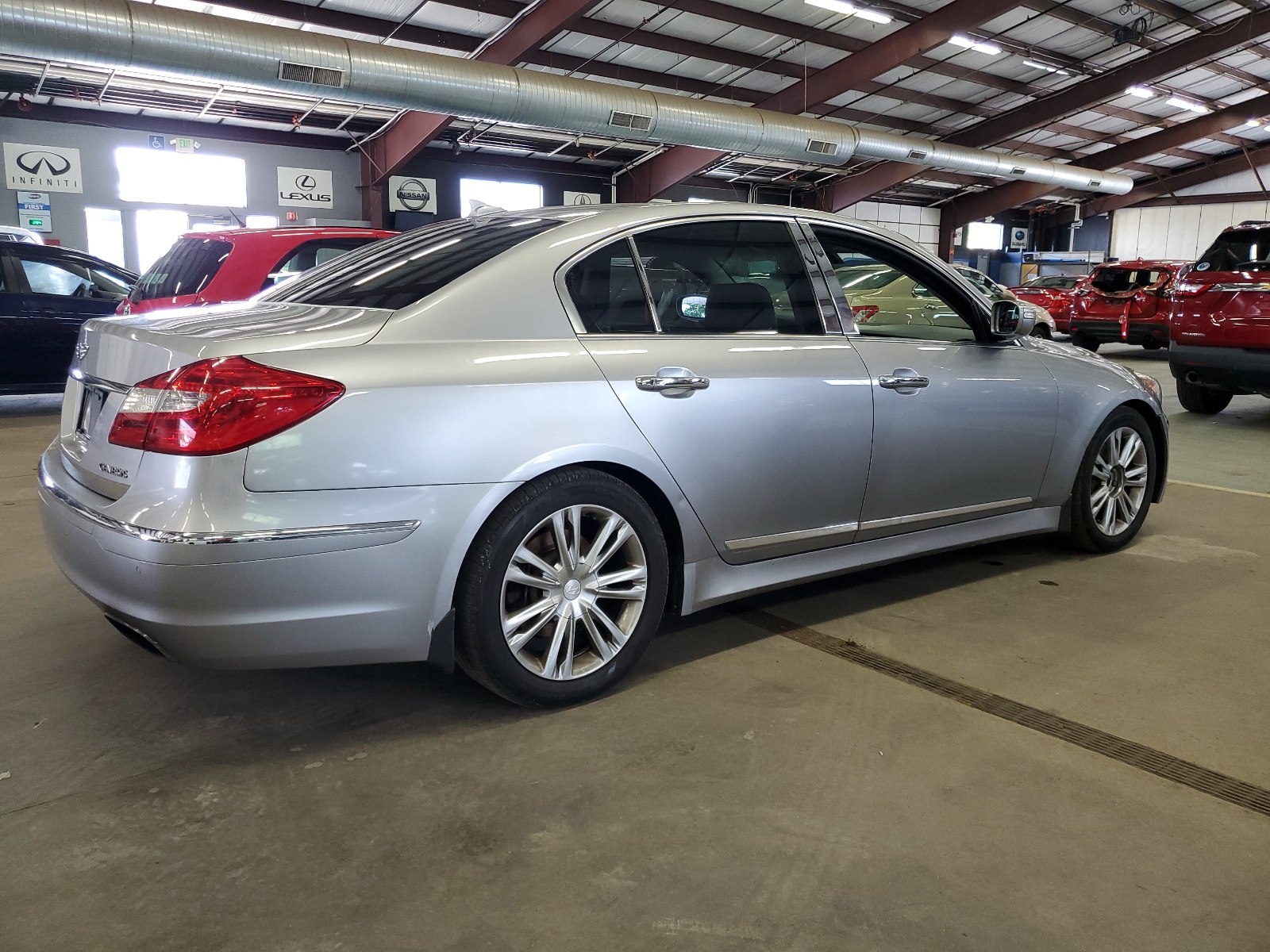 2013 Hyundai Genesis 3.8L vin: KMHGC4DD2DU232457