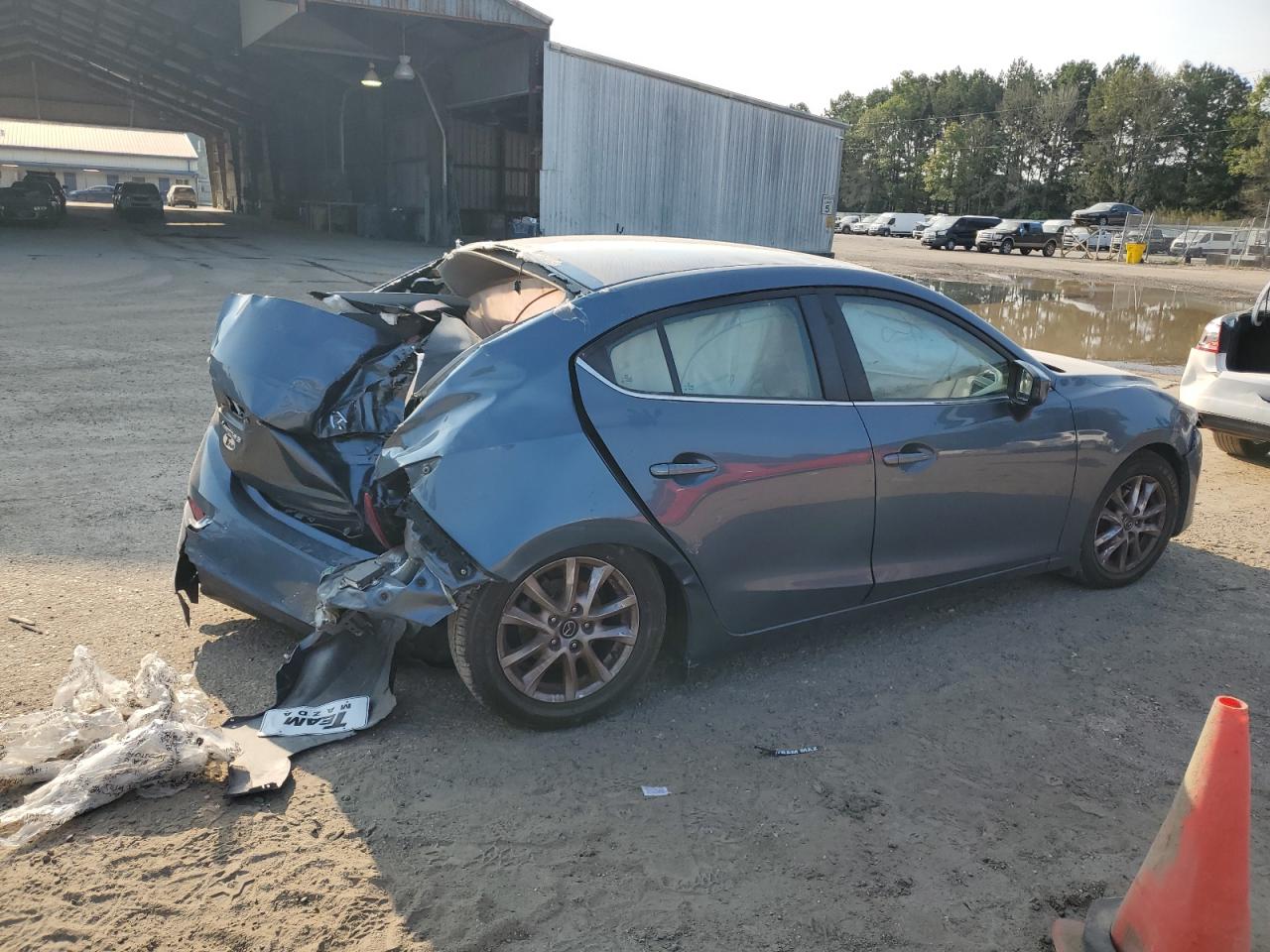 2016 Mazda 3 - Image 3