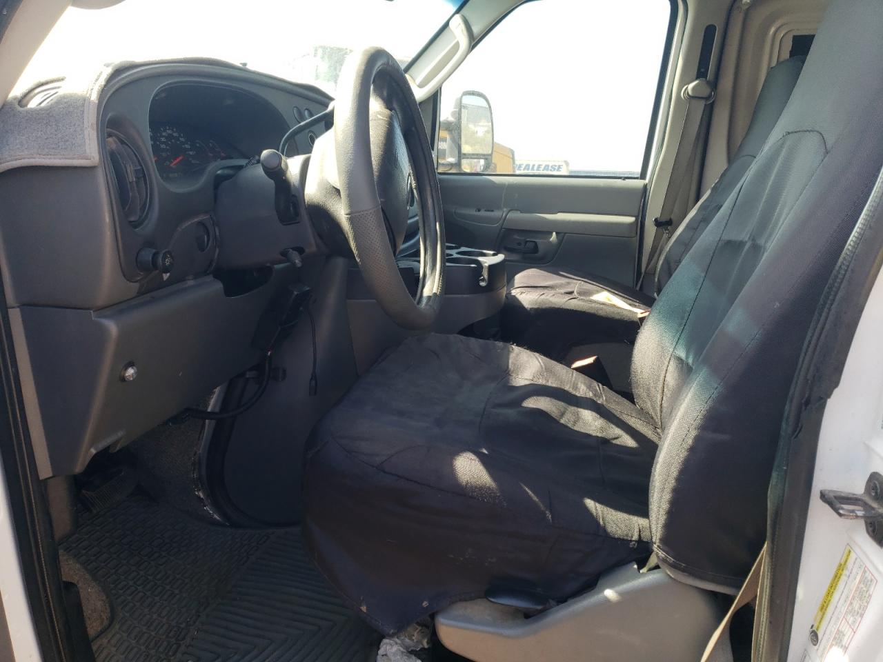 2008 Ford Econoline - Image 7