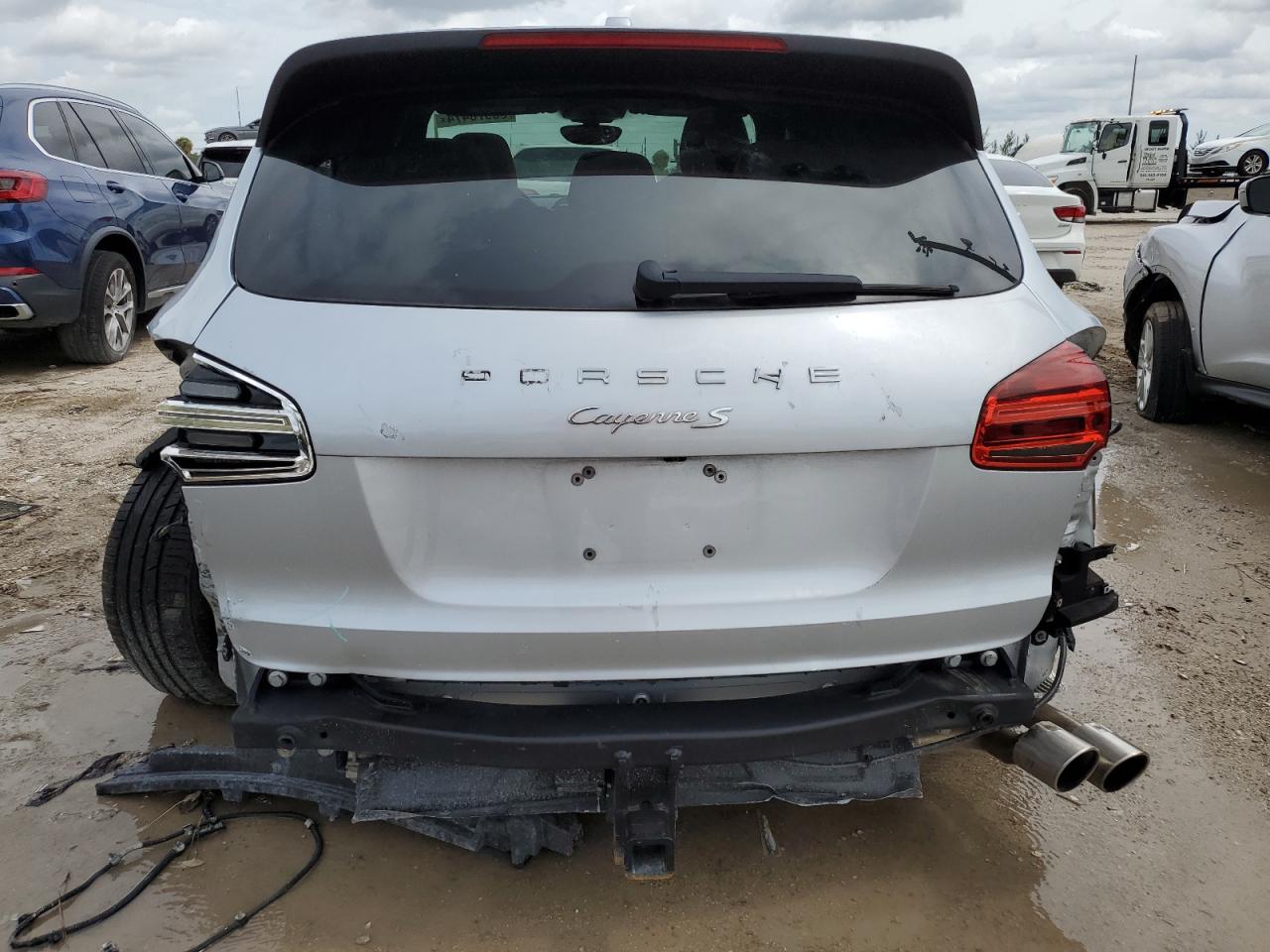 WP1AB2A26HLA51022 2017 Porsche Cayenne S