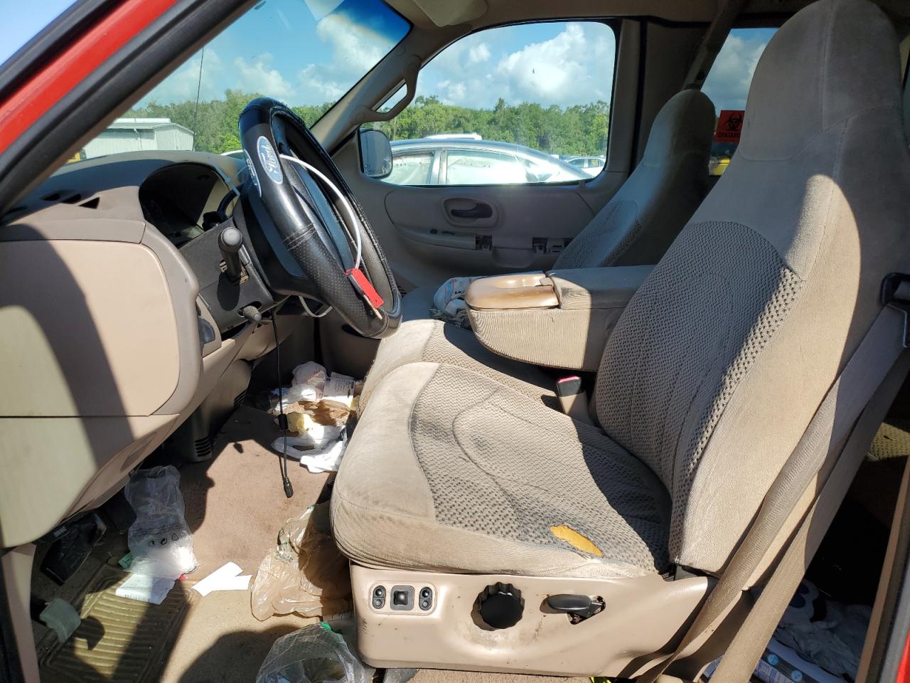 1999 Ford F150 VIN: 1FTRX07L6XKB20189 Lot: 67038384