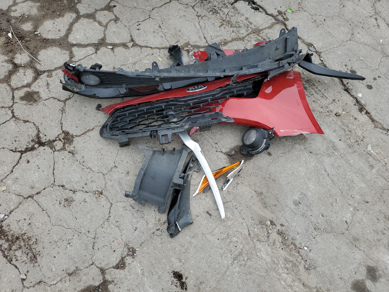 3KPF24AD8ME303957 2021 Kia Forte Fe