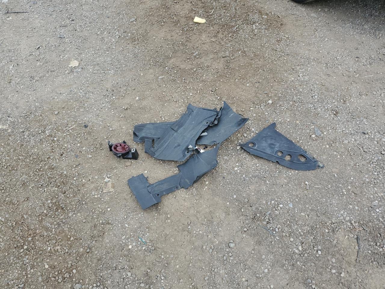 2017 Toyota Rav4 Le VIN: 2T3BFREV3HW684372 Lot: 65442364