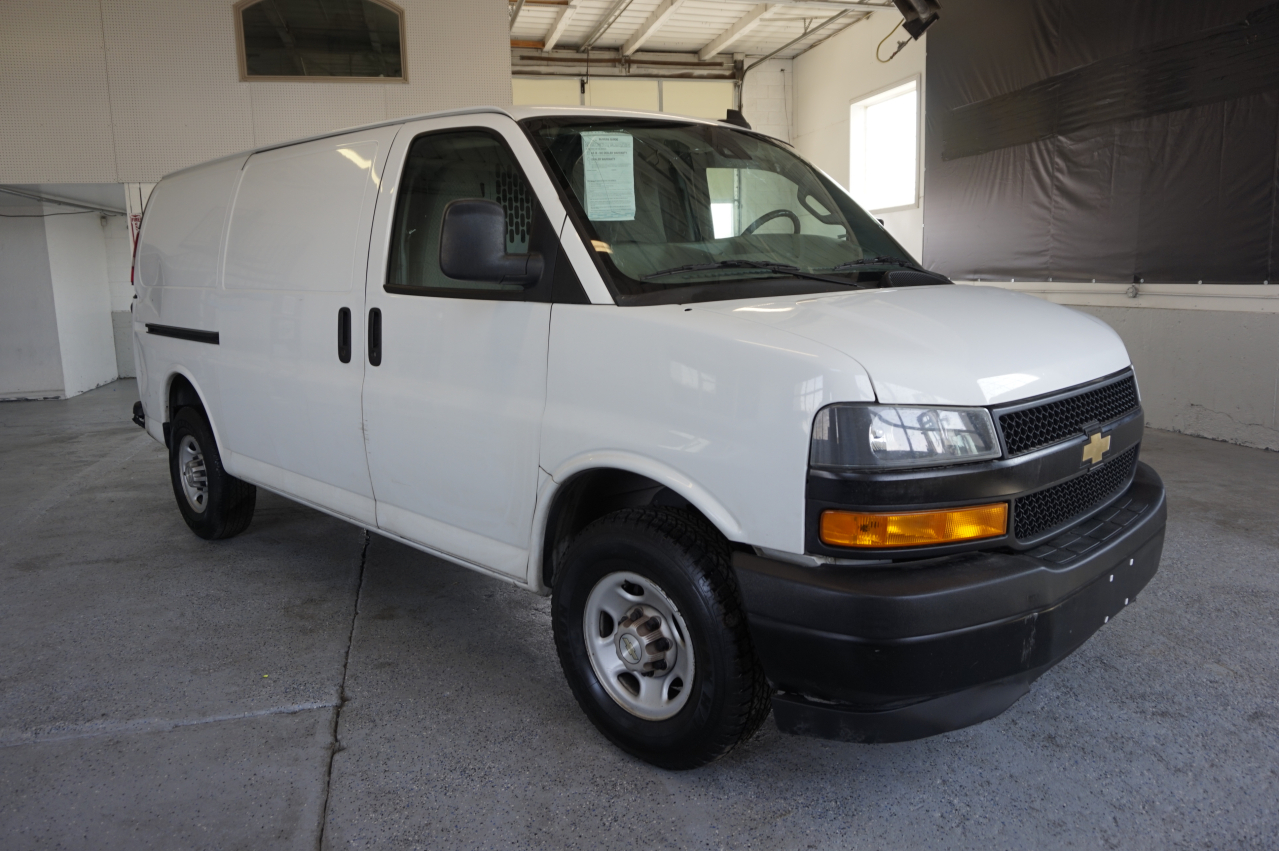 2020 Chevrolet Express G2500 vin: 1GCWGAFG5L1252745