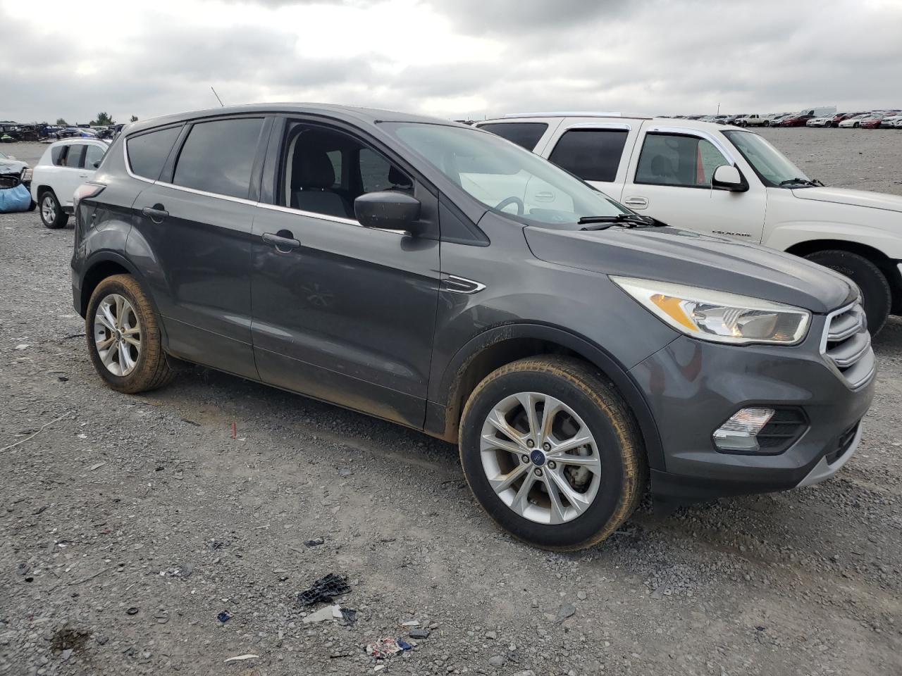 2017 Ford Escape - Image 4
