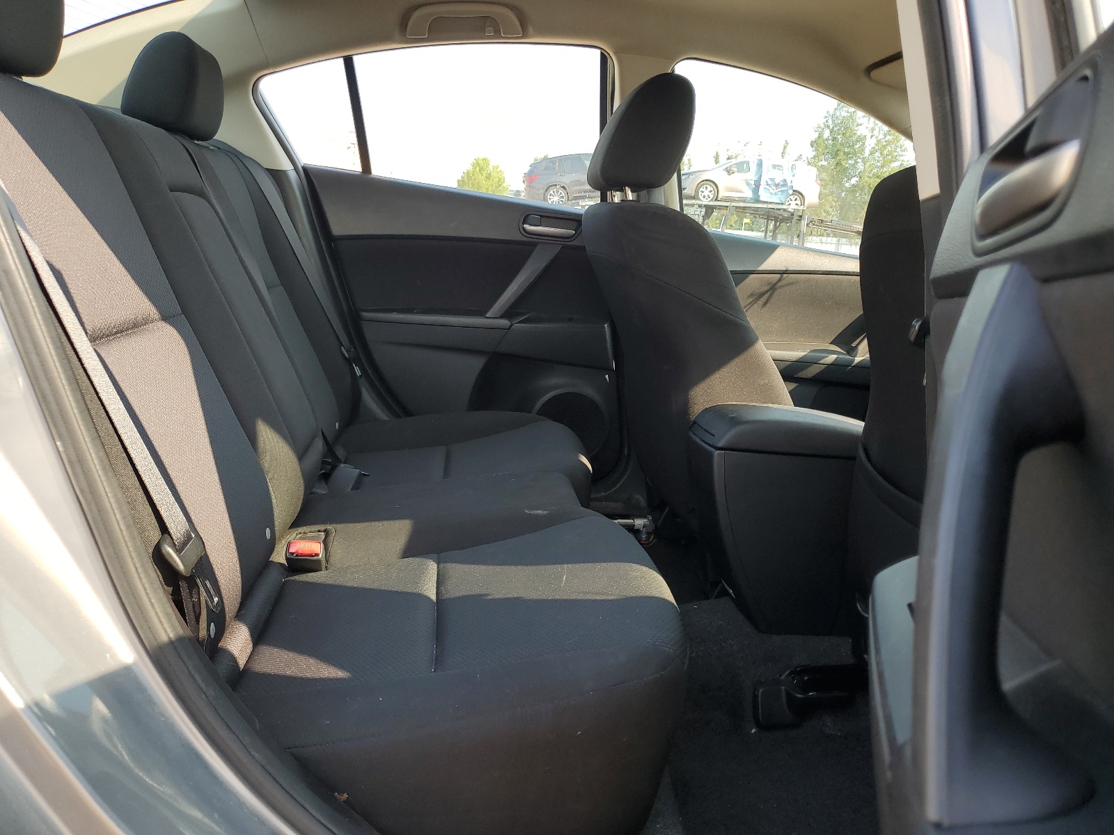 JM1BL1VF9B1900380 2011 Mazda 3 I