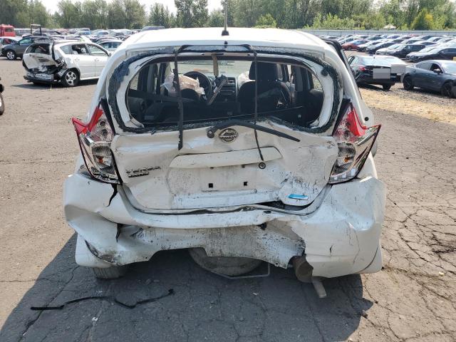 Hatchbacks NISSAN VERSA 2014 White