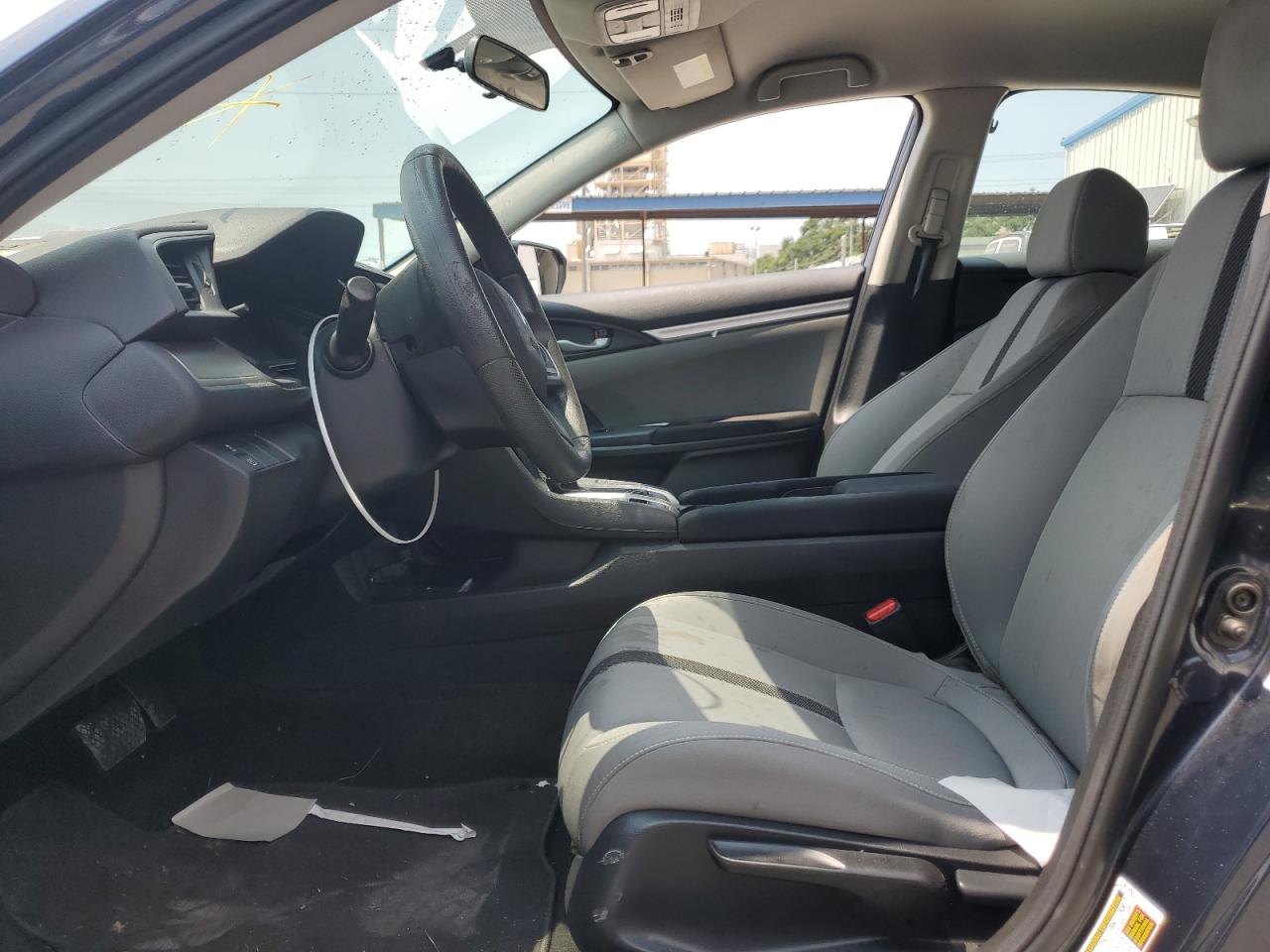 19XFC2F56HE032180 2017 Honda Civic Lx