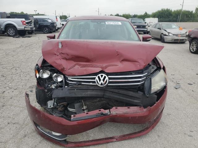 VOLKSWAGEN PASSAT 2015 Бургунді