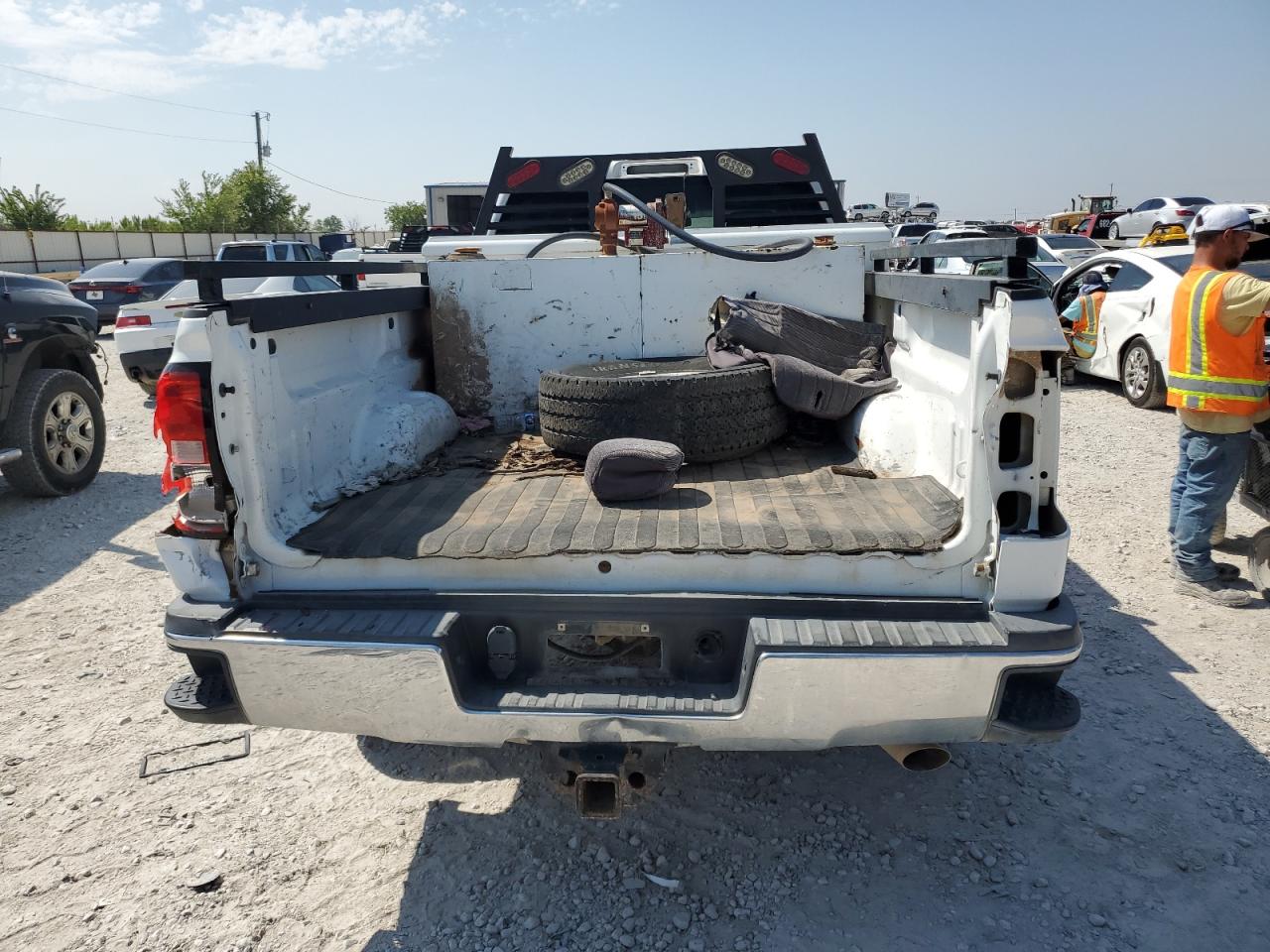 2015 Chevrolet Silverado C2500 Heavy Duty VIN: 1GC1CUEG0FF505129 Lot: 68696734