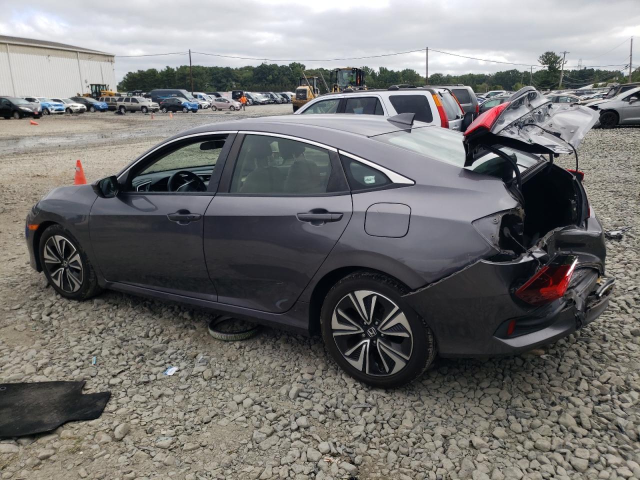 JHMFC1F38JX030508 2018 HONDA CIVIC - Image 2