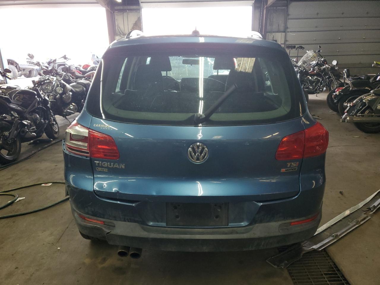 2017 Volkswagen Tiguan - Image 6