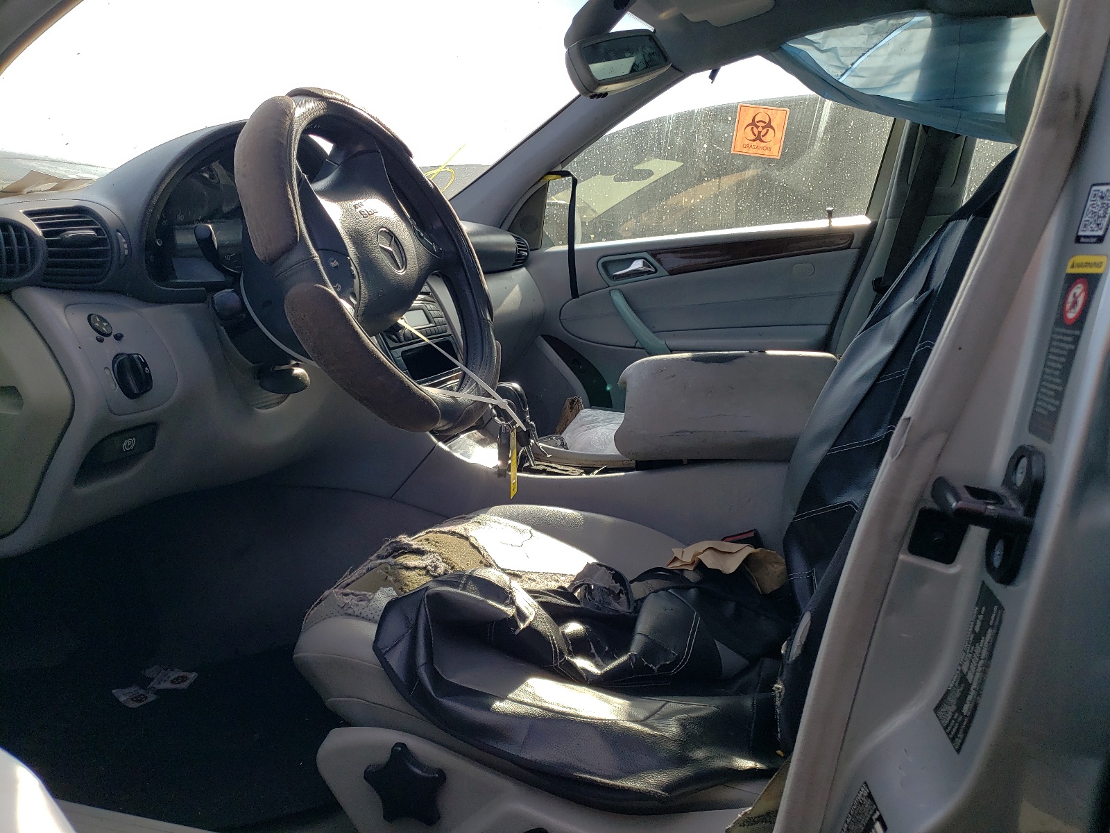 WDBRF61JX2F218221 2002 Mercedes-Benz C 240