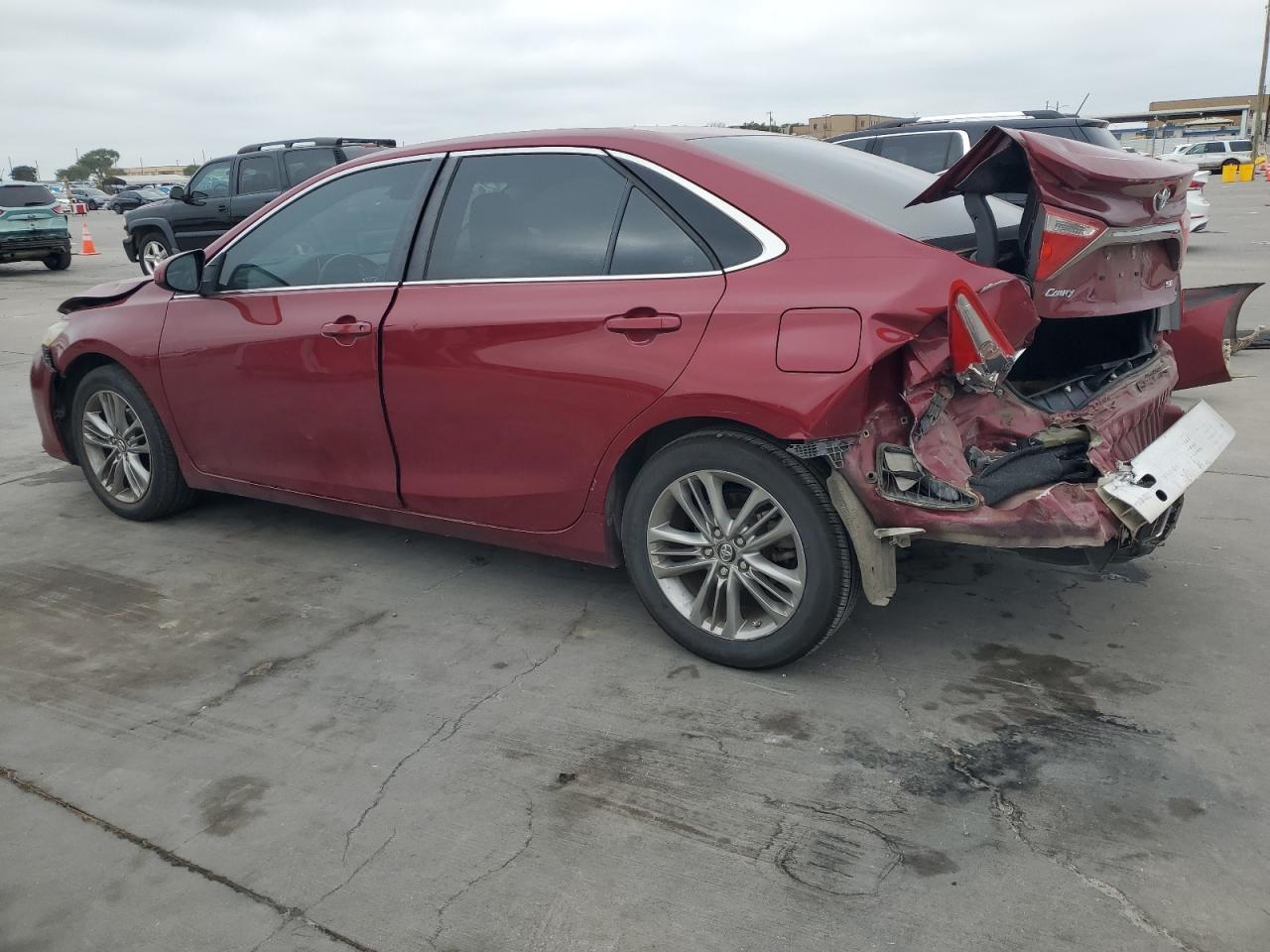 4T1BF1FK1HU742428 2017 TOYOTA CAMRY - Image 2