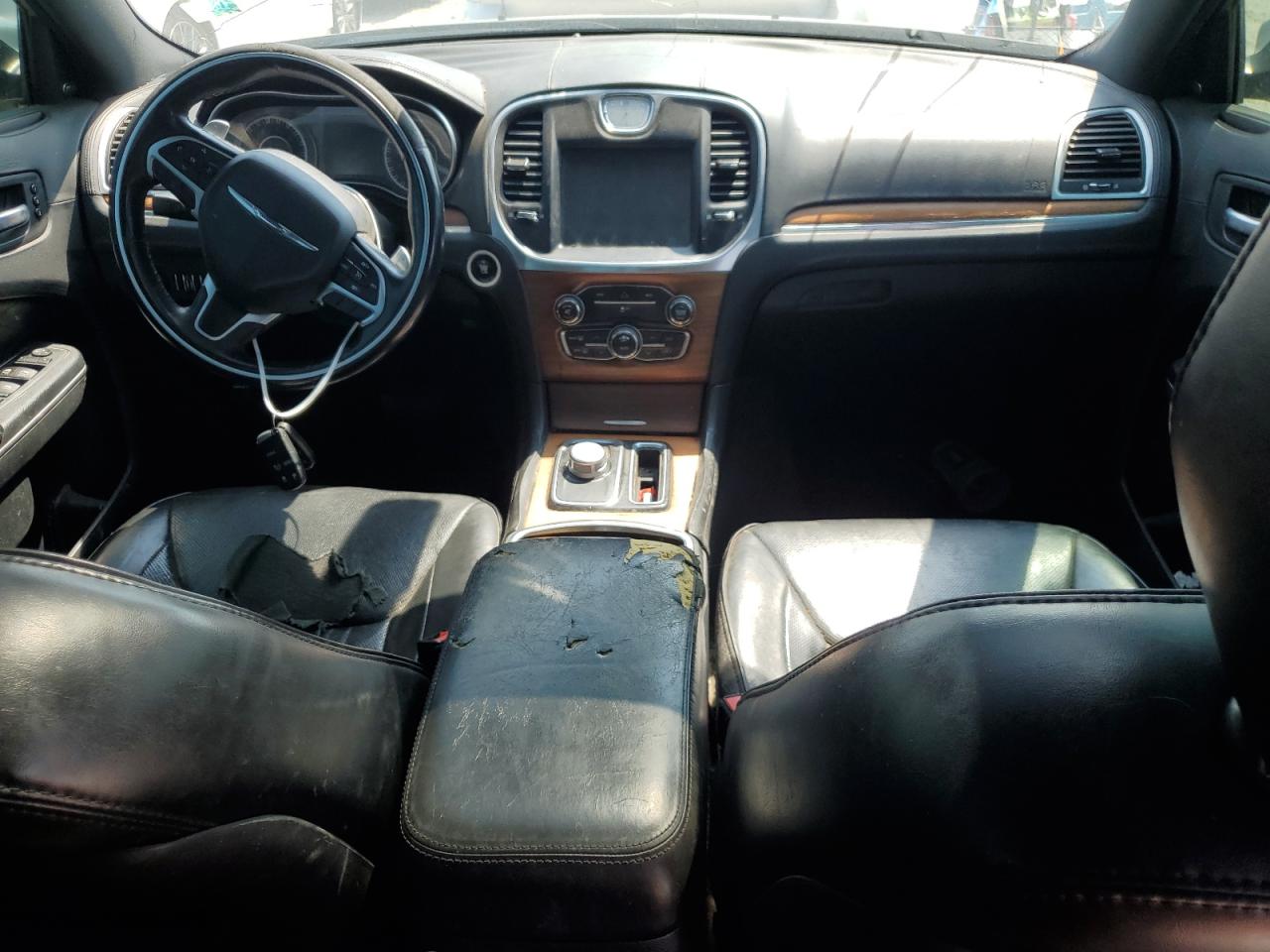 2015 Chrysler 300 - Image 8