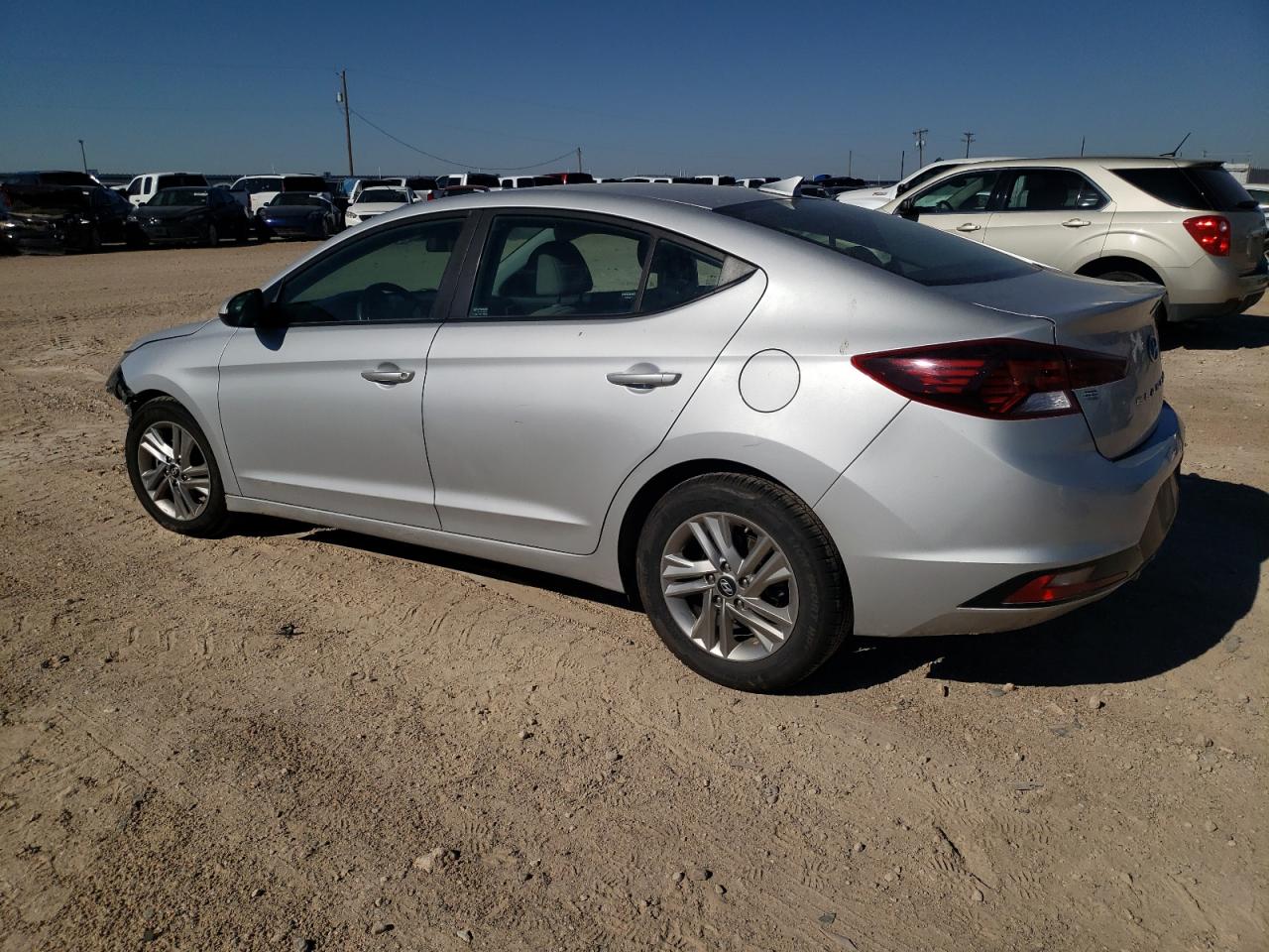 KMHD84LF7KU744249 2019 HYUNDAI ELANTRA - Image 2