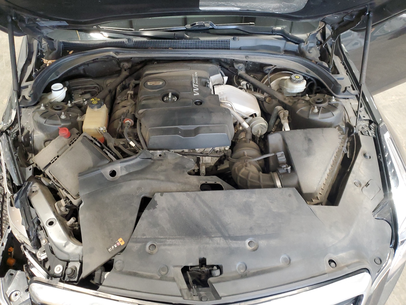 1G6AF5RX8J0165606 2018 Cadillac Ats Luxury