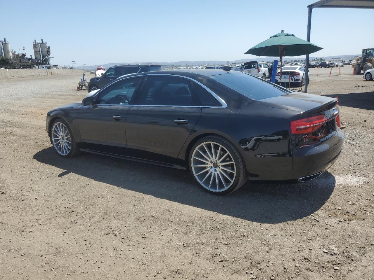 WAU44AFDXHN014117 2017 AUDI A8 - Image 2