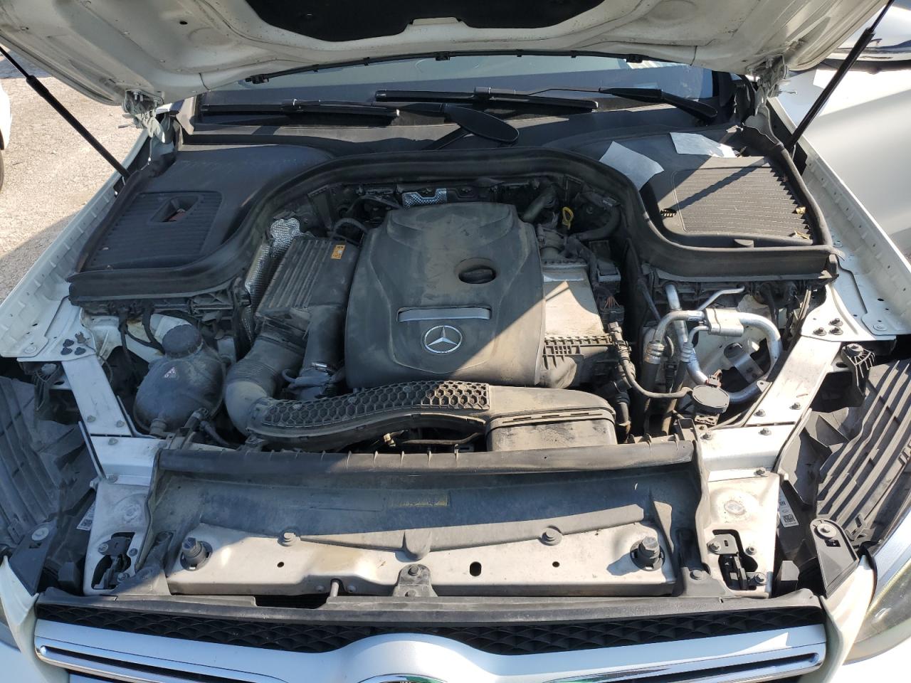 2017 Mercedes-Benz GLC - Image 12