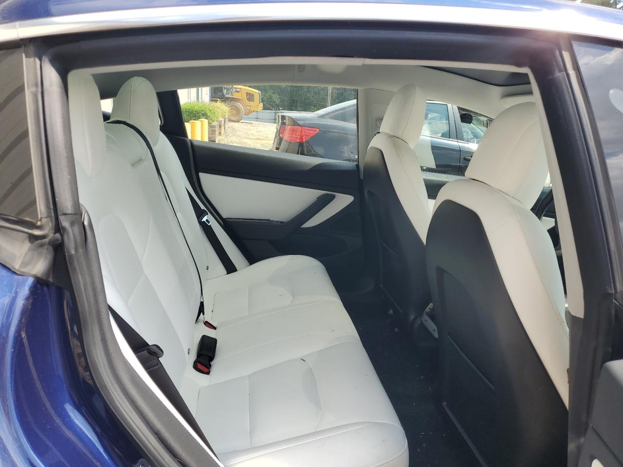 5YJ3E1EB5JF147741 2018 Tesla Model 3