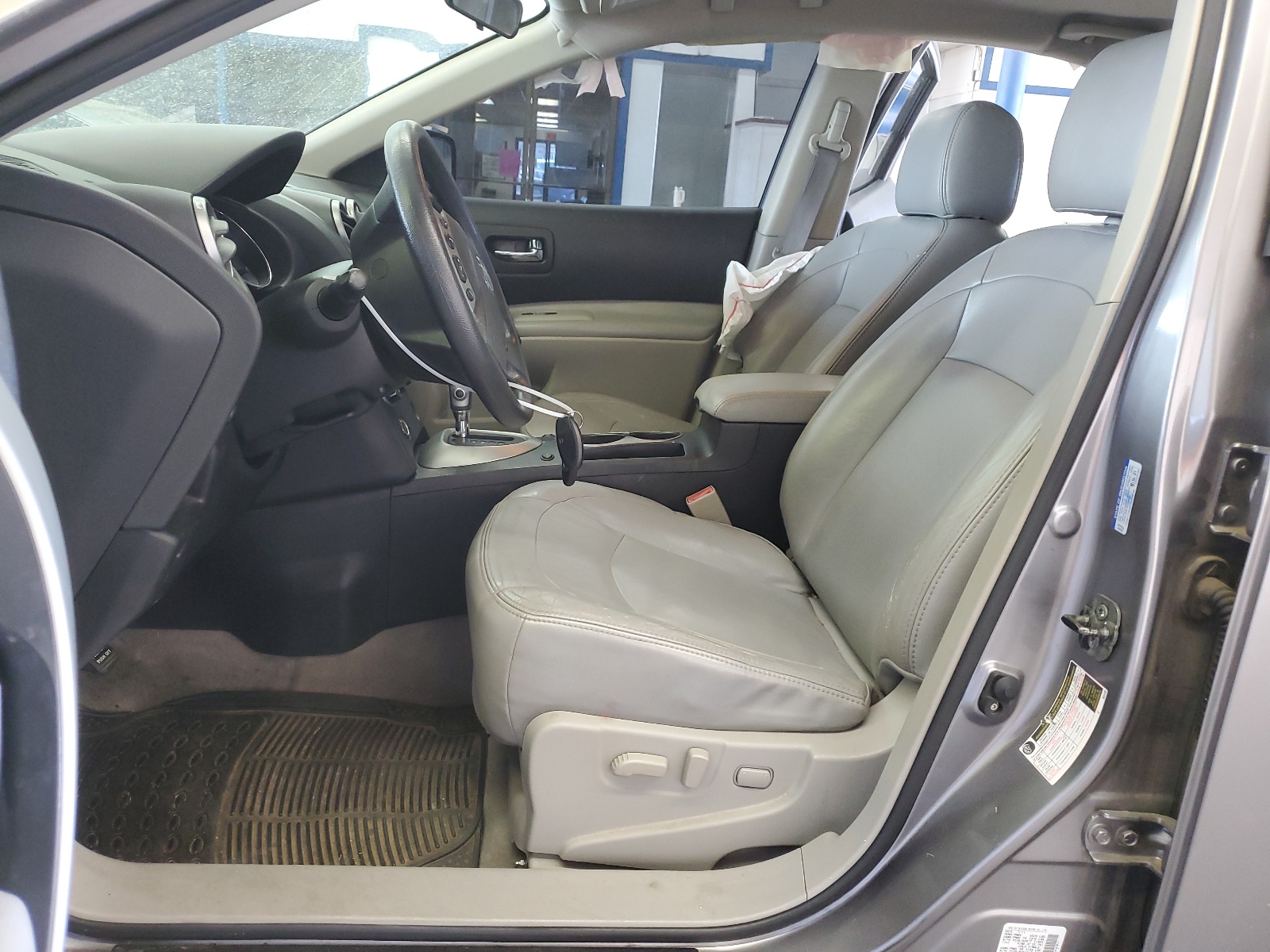 JN8AS5MV6BW689354 2011 Nissan Rogue S