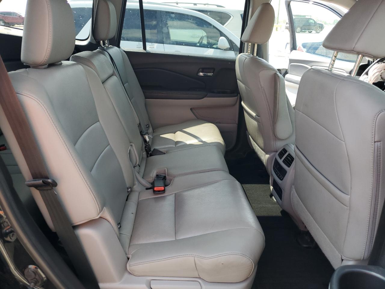 2017 Honda Pilot Exl VIN: 5FNYF5H57HB035534 Lot: 66142564