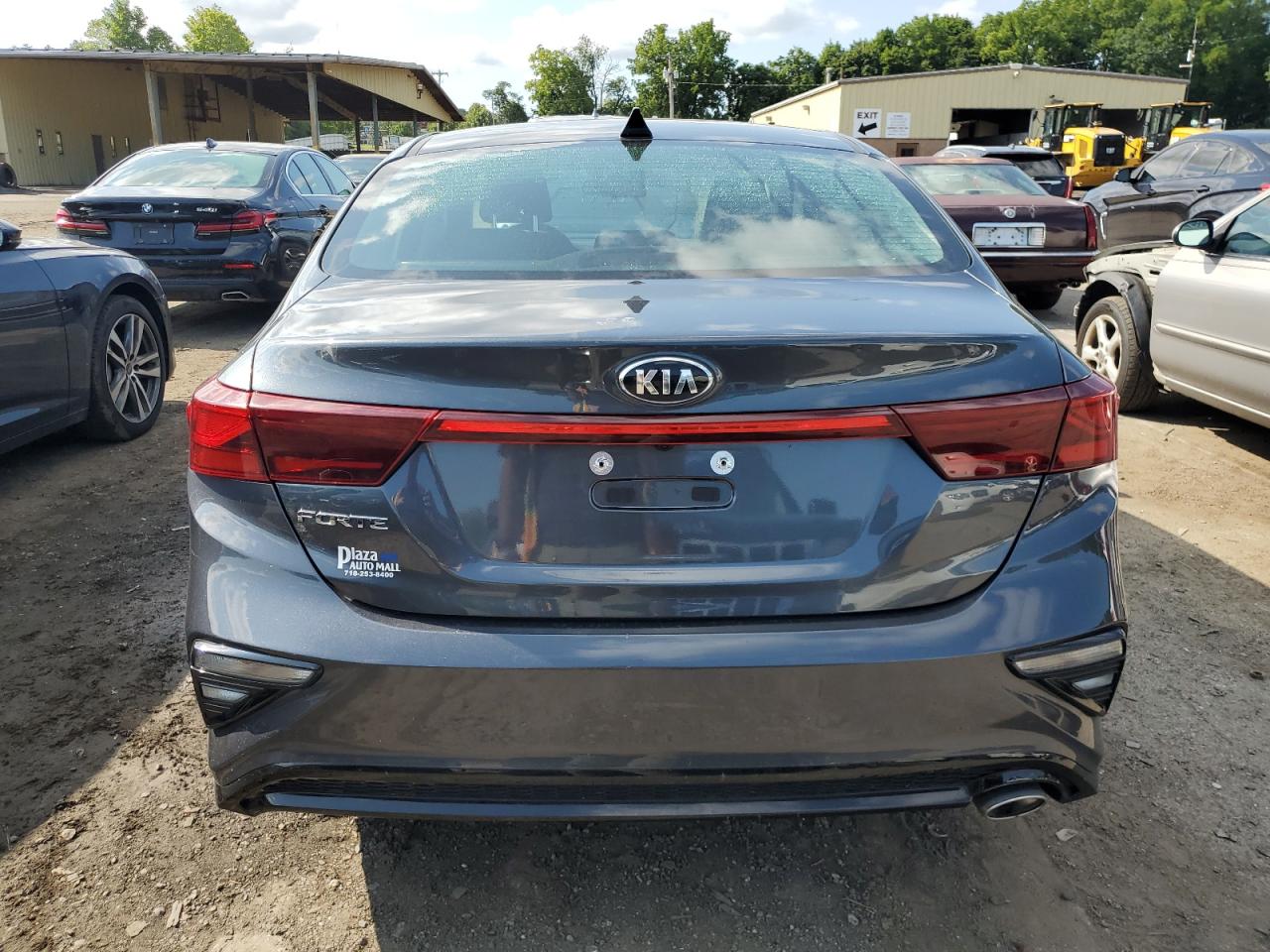 3KPF24AD2ME300570 2021 Kia Forte Fe