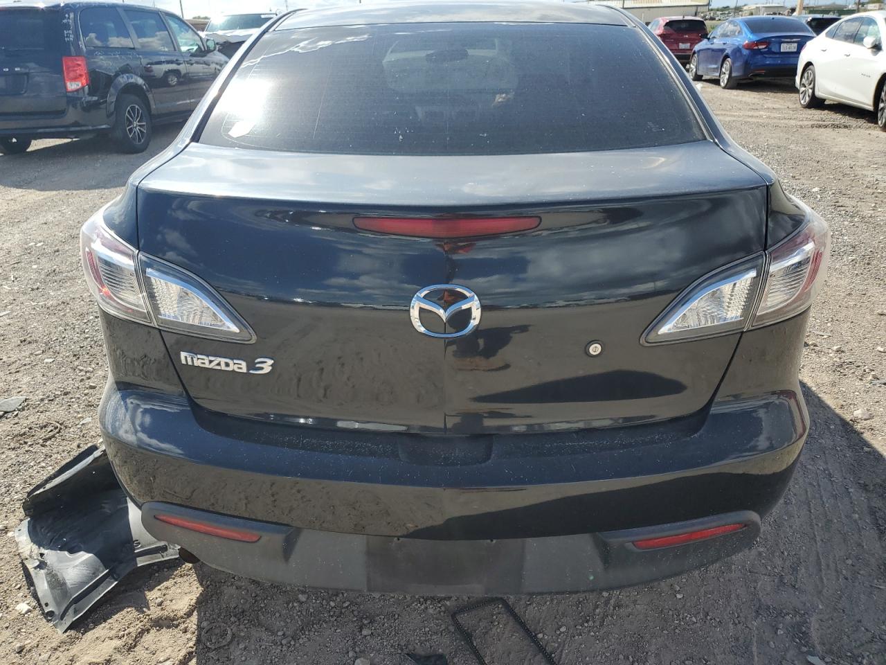 2011 Mazda 3 I VIN: JM1BL1UF9B1426402 Lot: 69583974