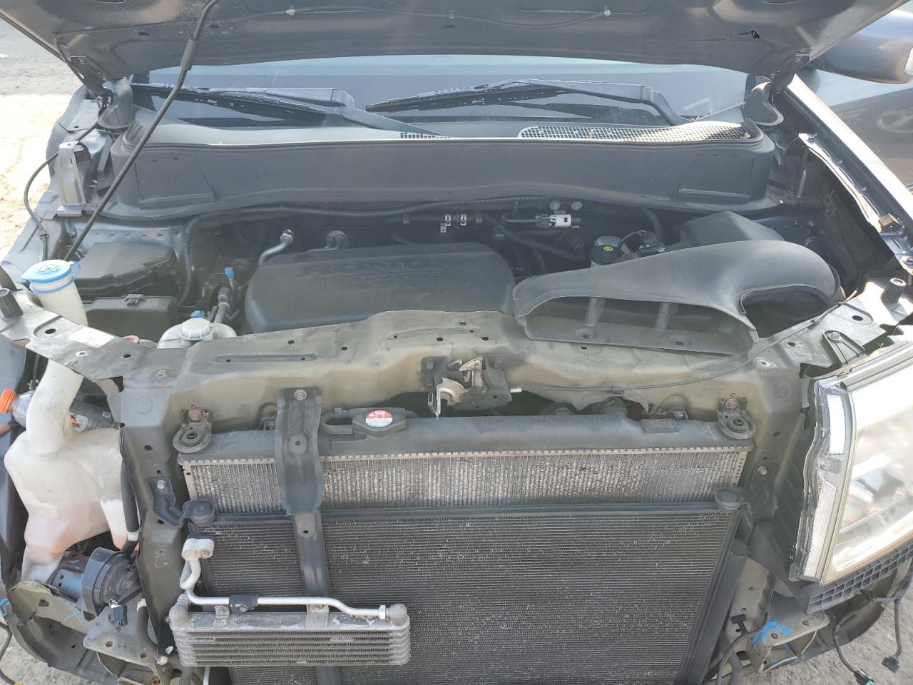 2011 Honda Pilot Touring VIN: 5FNYF4H93BB102523 Lot: 65784874