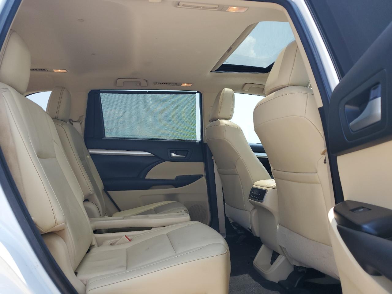 2017 Toyota Highlander Se VIN: 5TDKZRFH2HS509984 Lot: 66410114